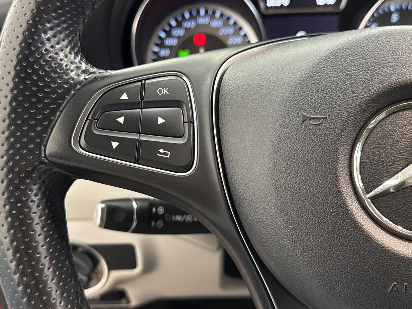 MERCEDES-BENZ CLA 2015