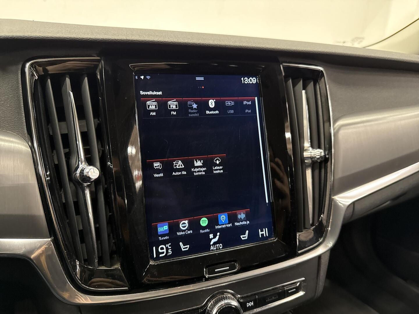 VOLVO V90 2017