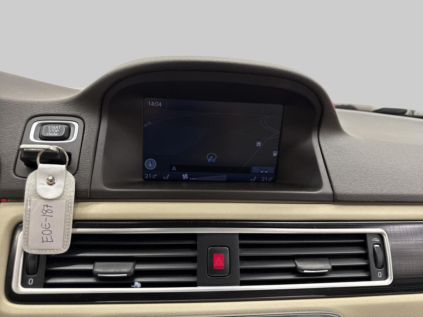 VOLVO V70 2012