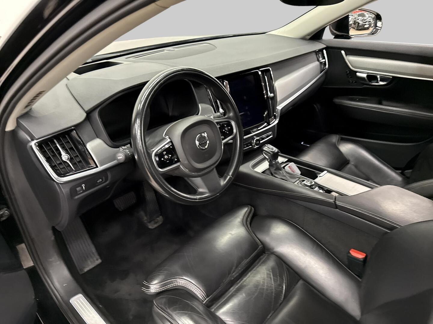 VOLVO S90 2016