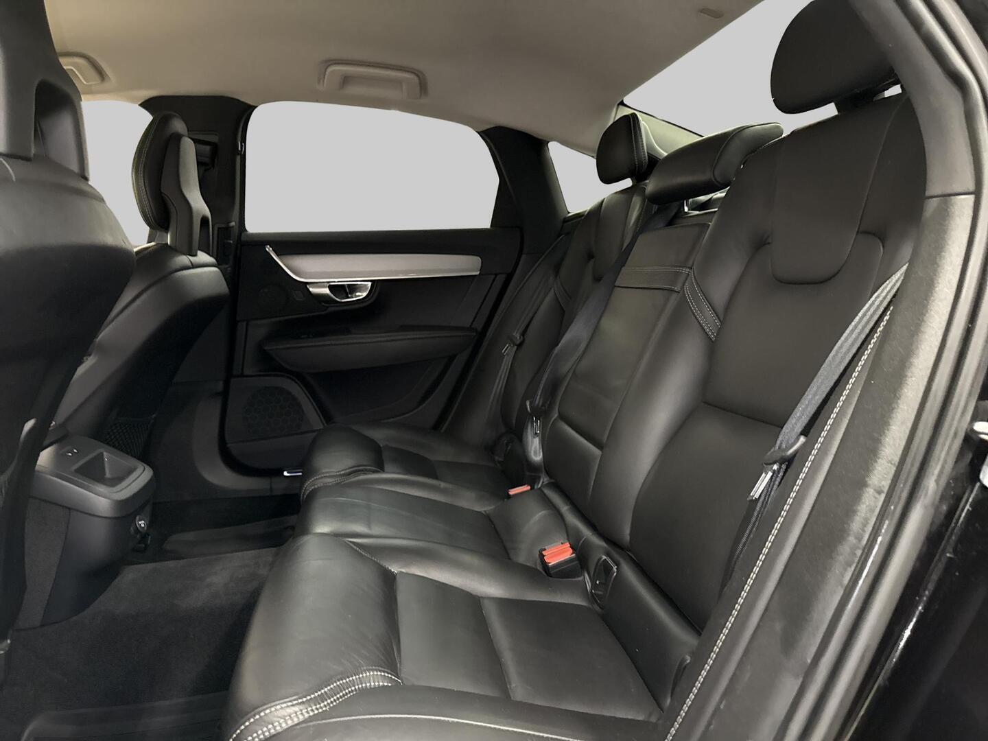 VOLVO S90 2016