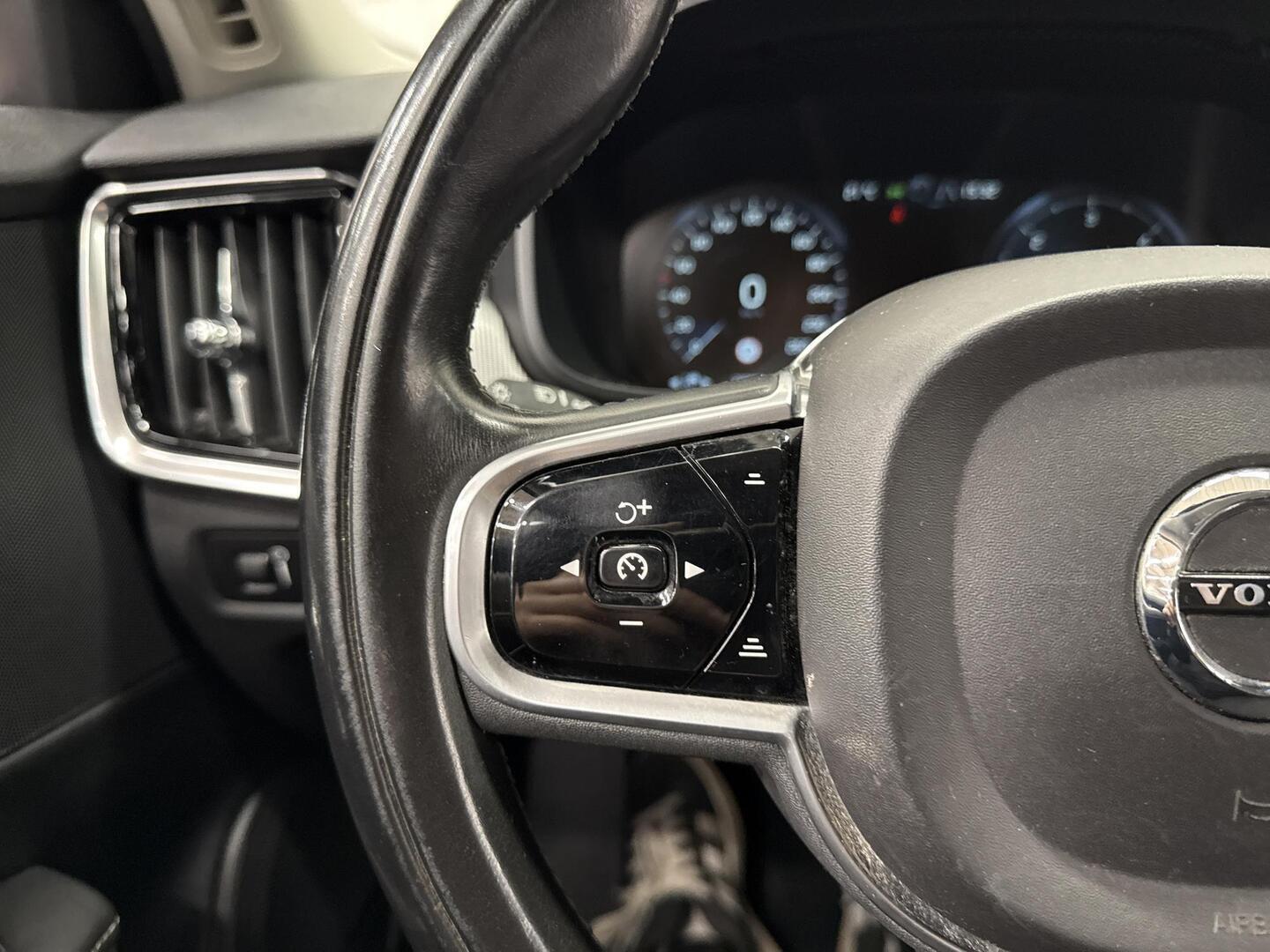 VOLVO S90 2016