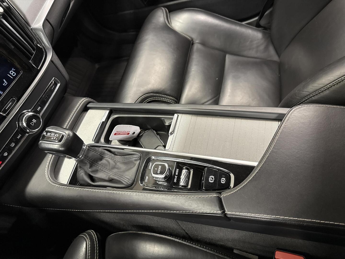 VOLVO S90 2016