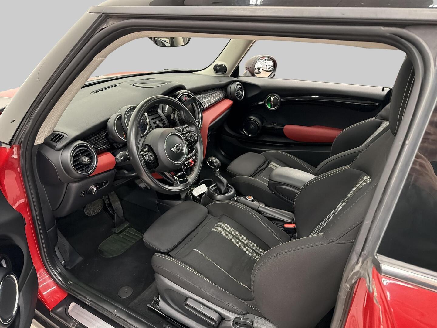 MINI Hatchback 2018