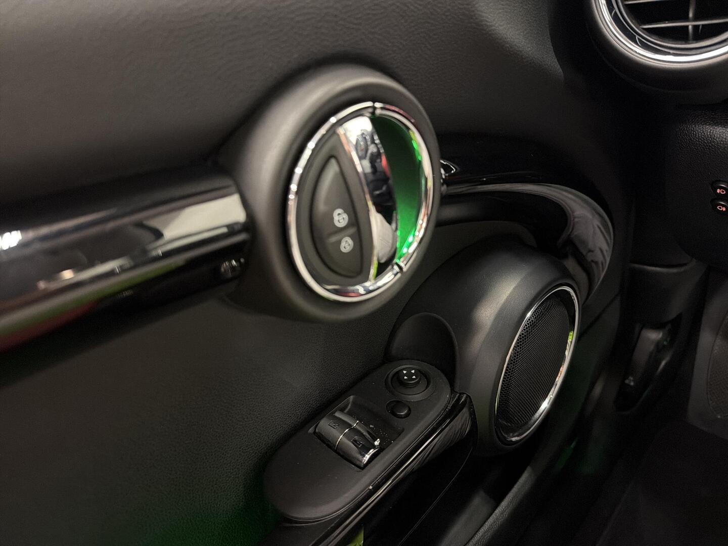 MINI Hatchback 2018
