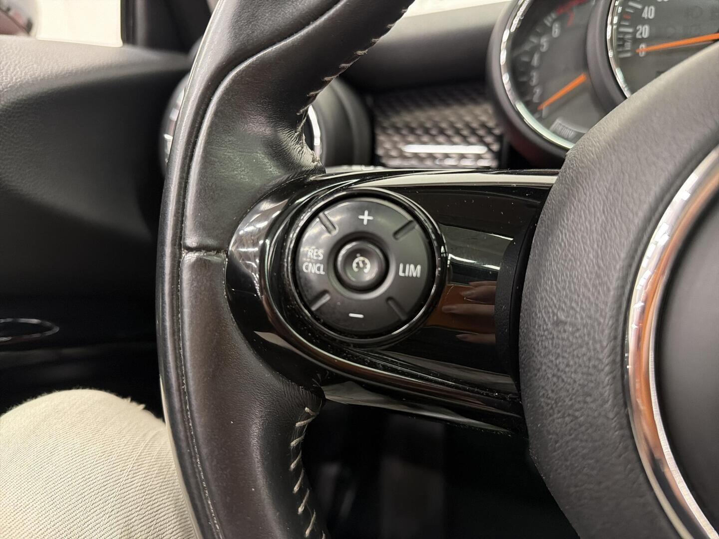 MINI Hatchback 2018