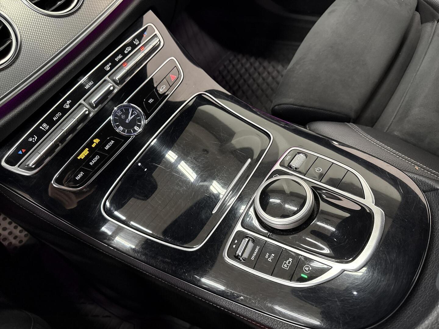 MERCEDES-BENZ E 2016