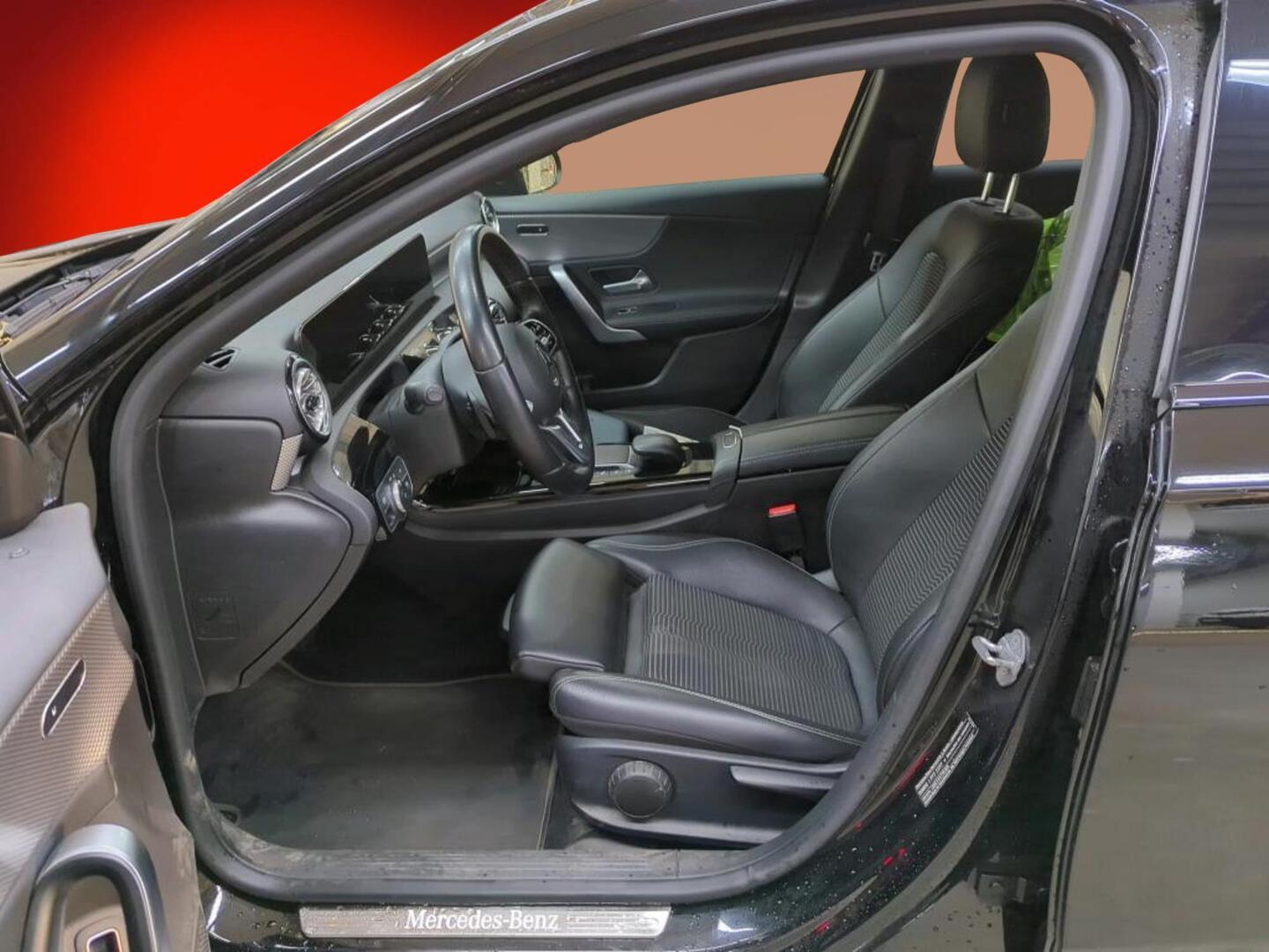 MERCEDES-BENZ A 2021