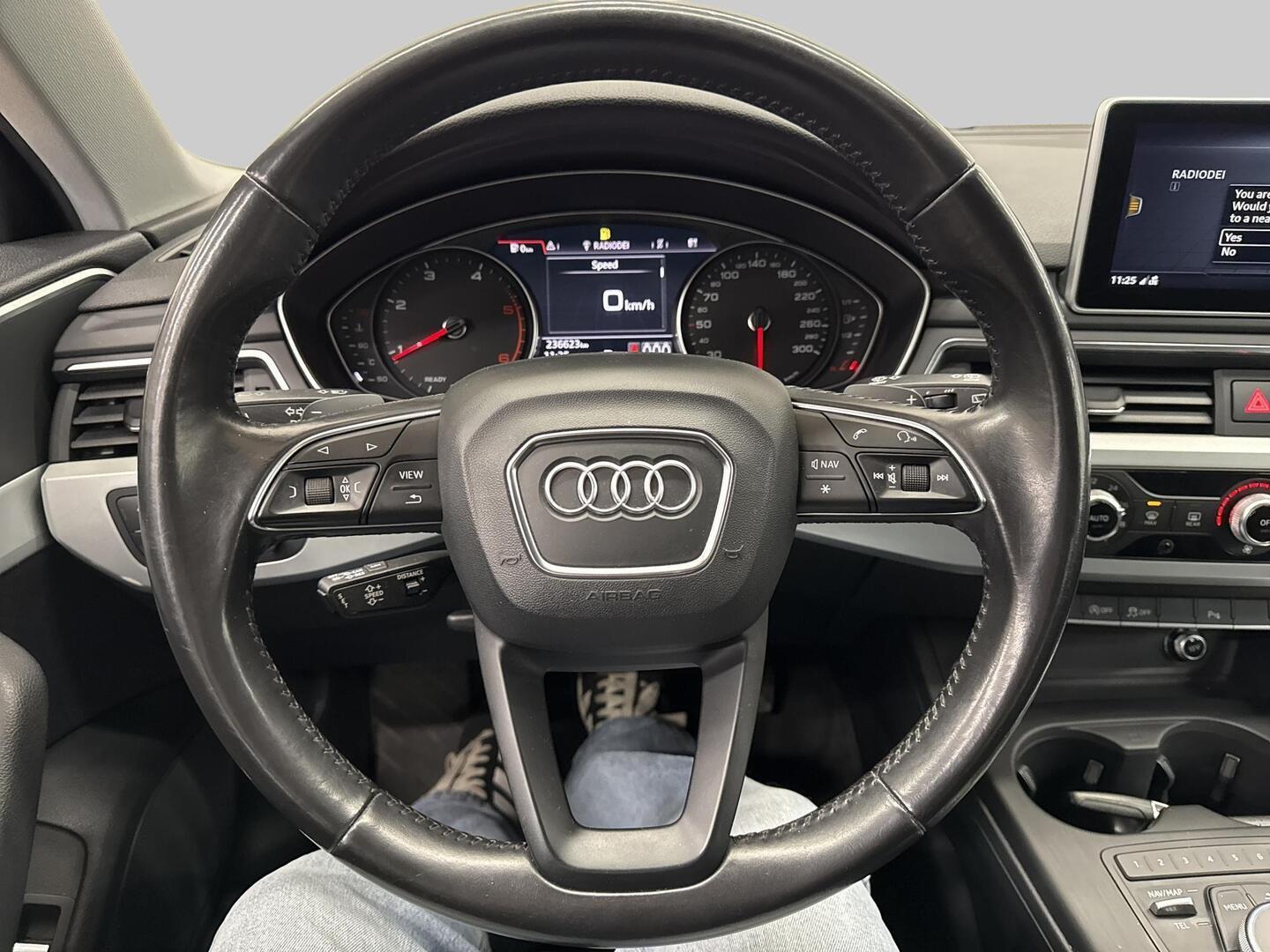 AUDI A4 2017