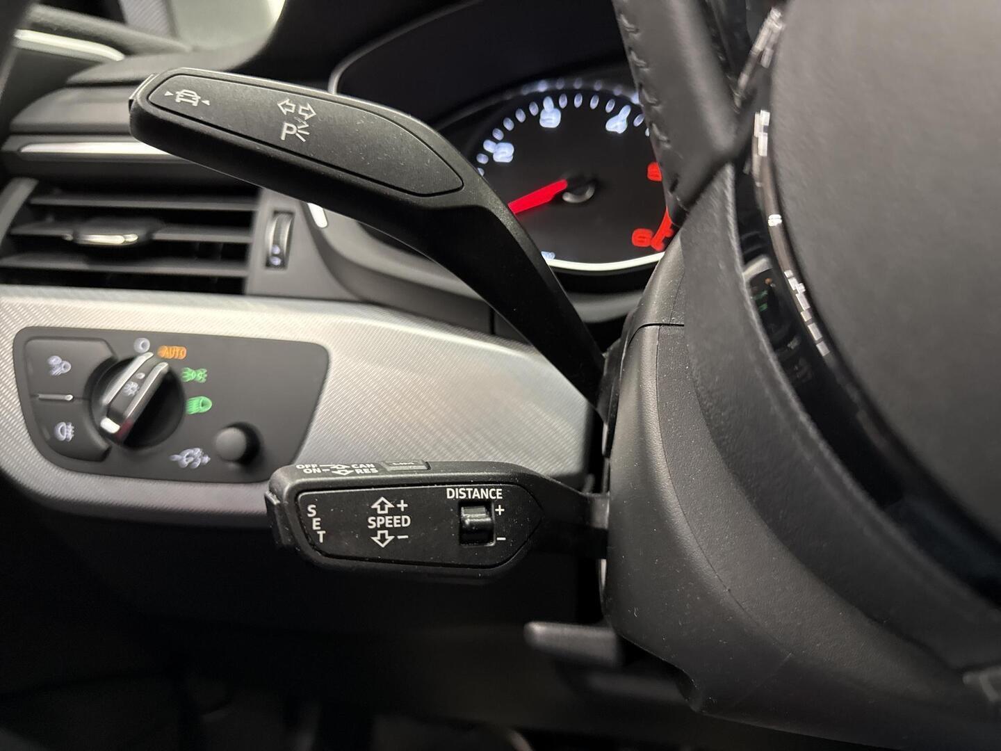 AUDI A4 2018