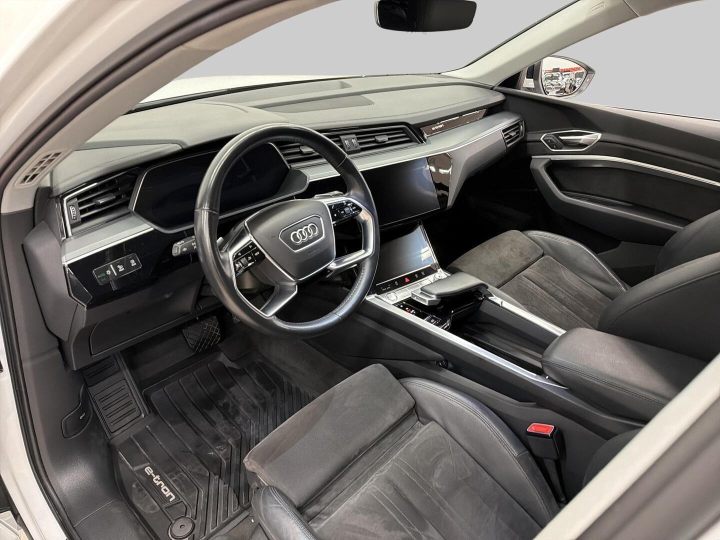 AUDI e-tron 2020