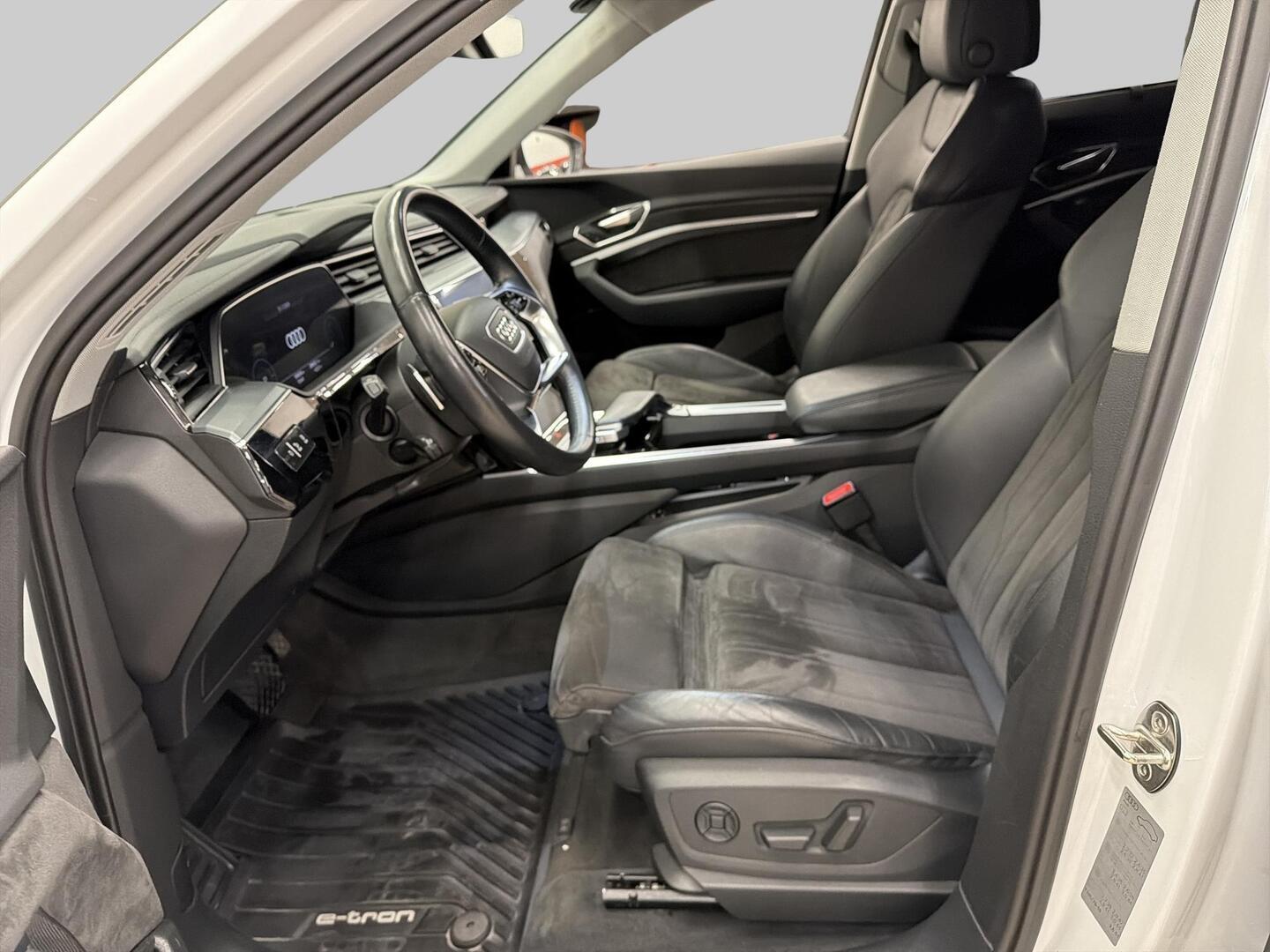 AUDI e-tron 2020