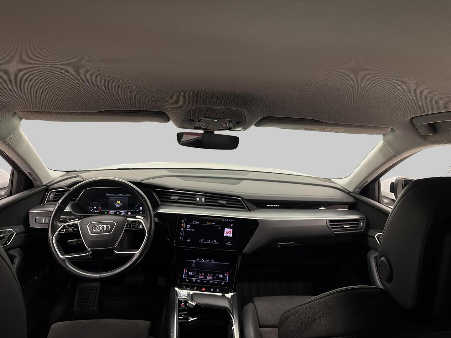 AUDI e-tron 2020