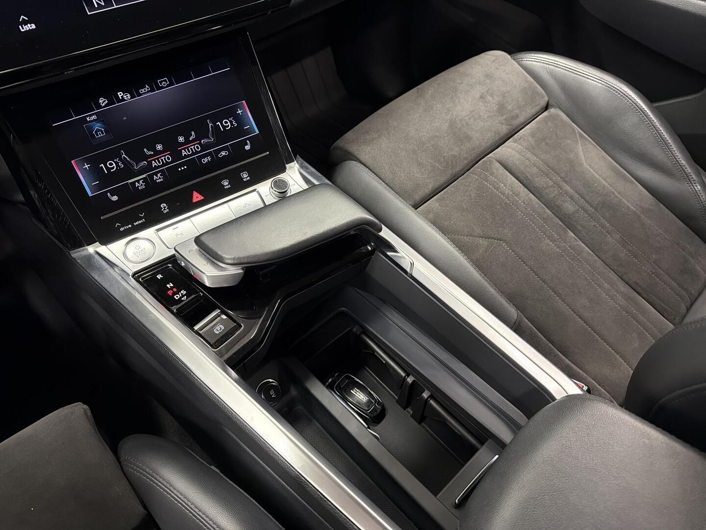 AUDI e-tron 2020