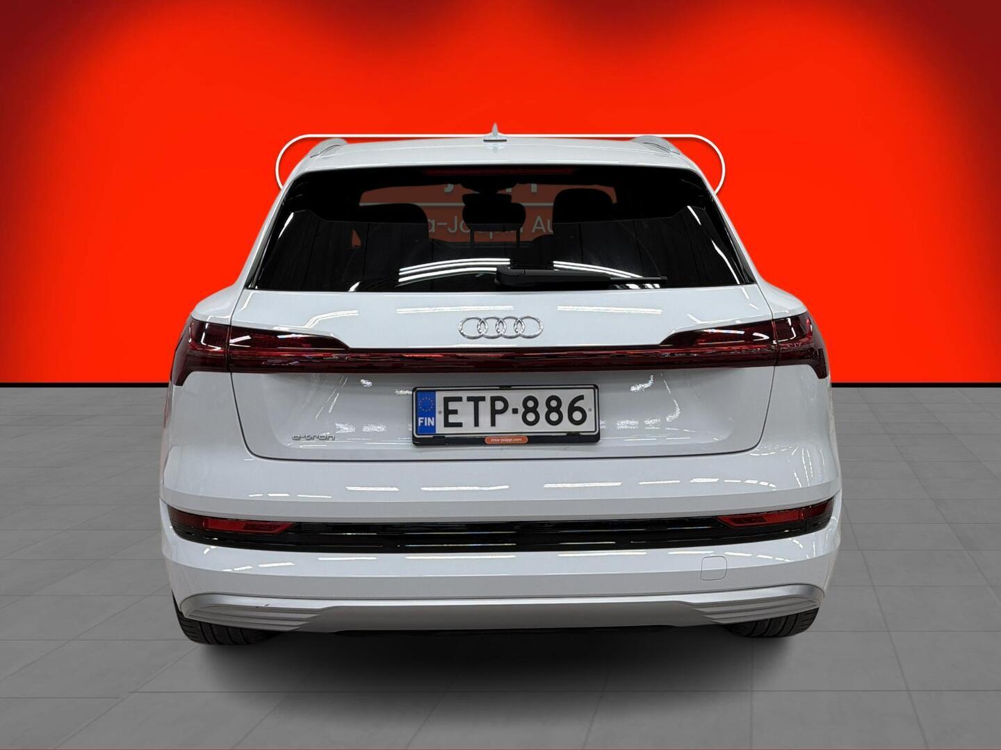 AUDI e-tron 2020