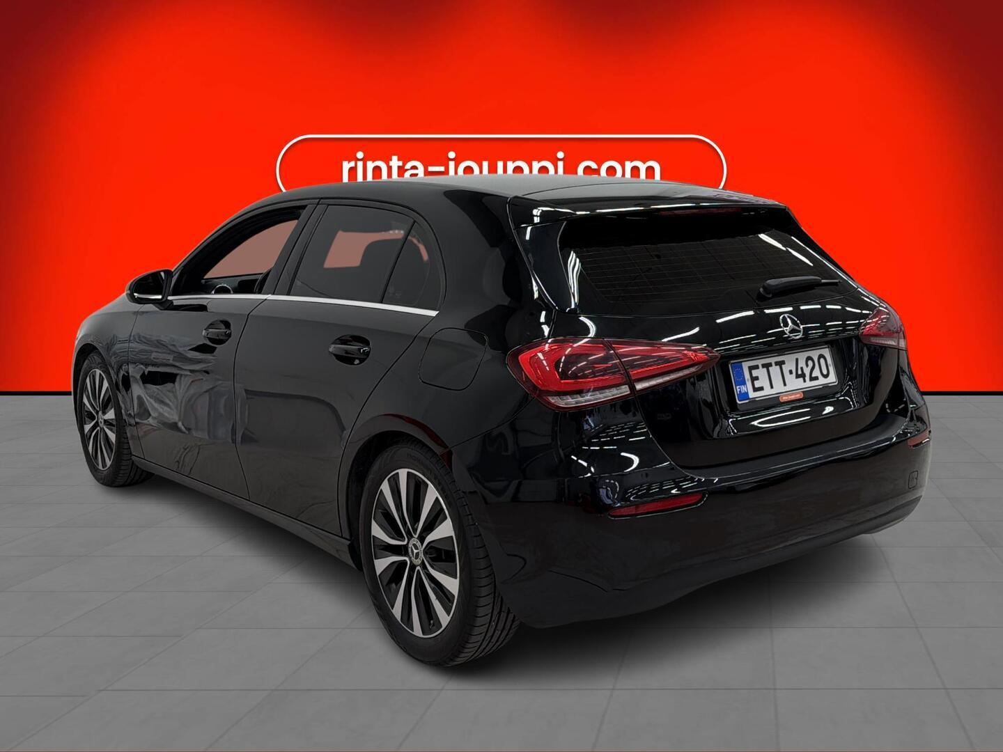 MERCEDES-BENZ A 2021