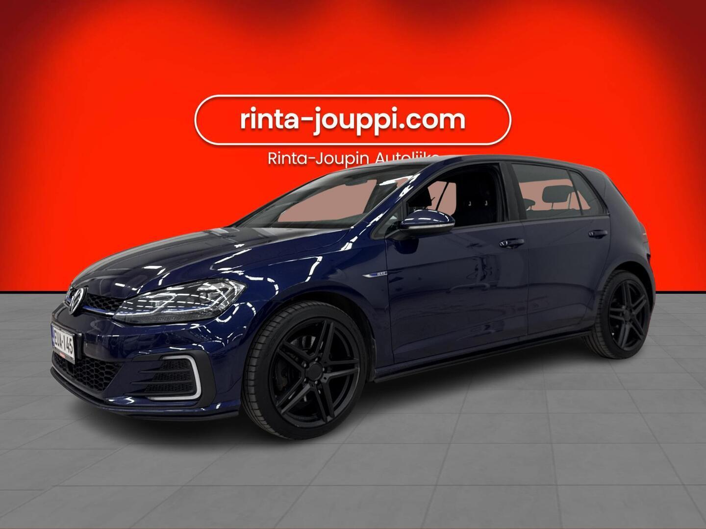 VOLKSWAGEN Golf 2017