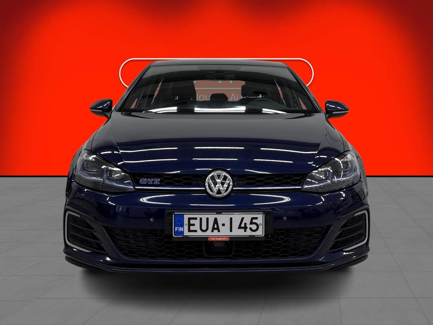 VOLKSWAGEN Golf 2017