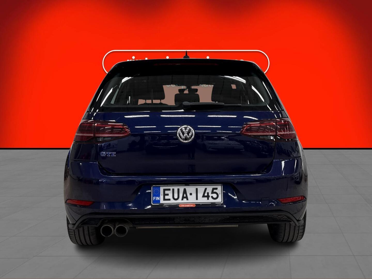 VOLKSWAGEN Golf 2017