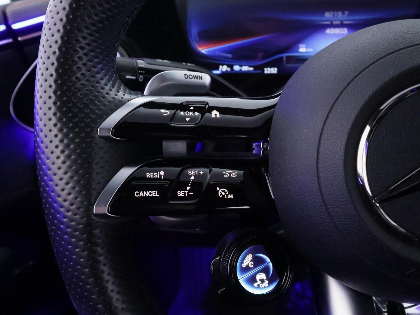 MERCEDES-BENZ EQE 2024