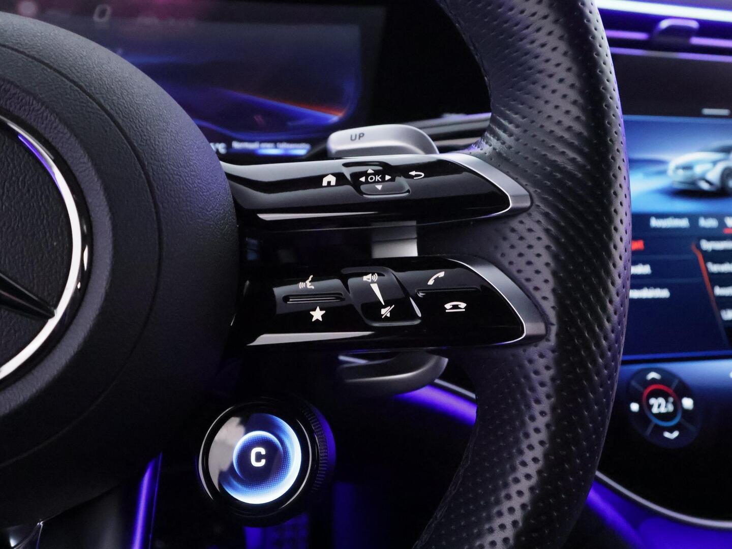 MERCEDES-BENZ EQE 2024