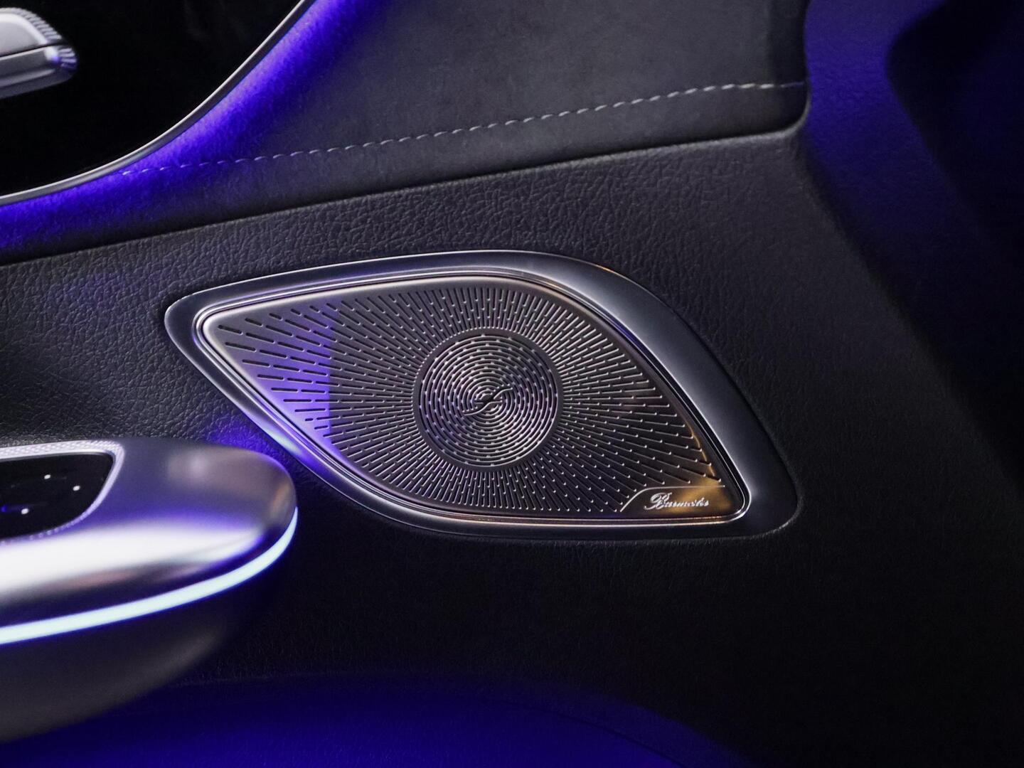 MERCEDES-BENZ EQE 2024