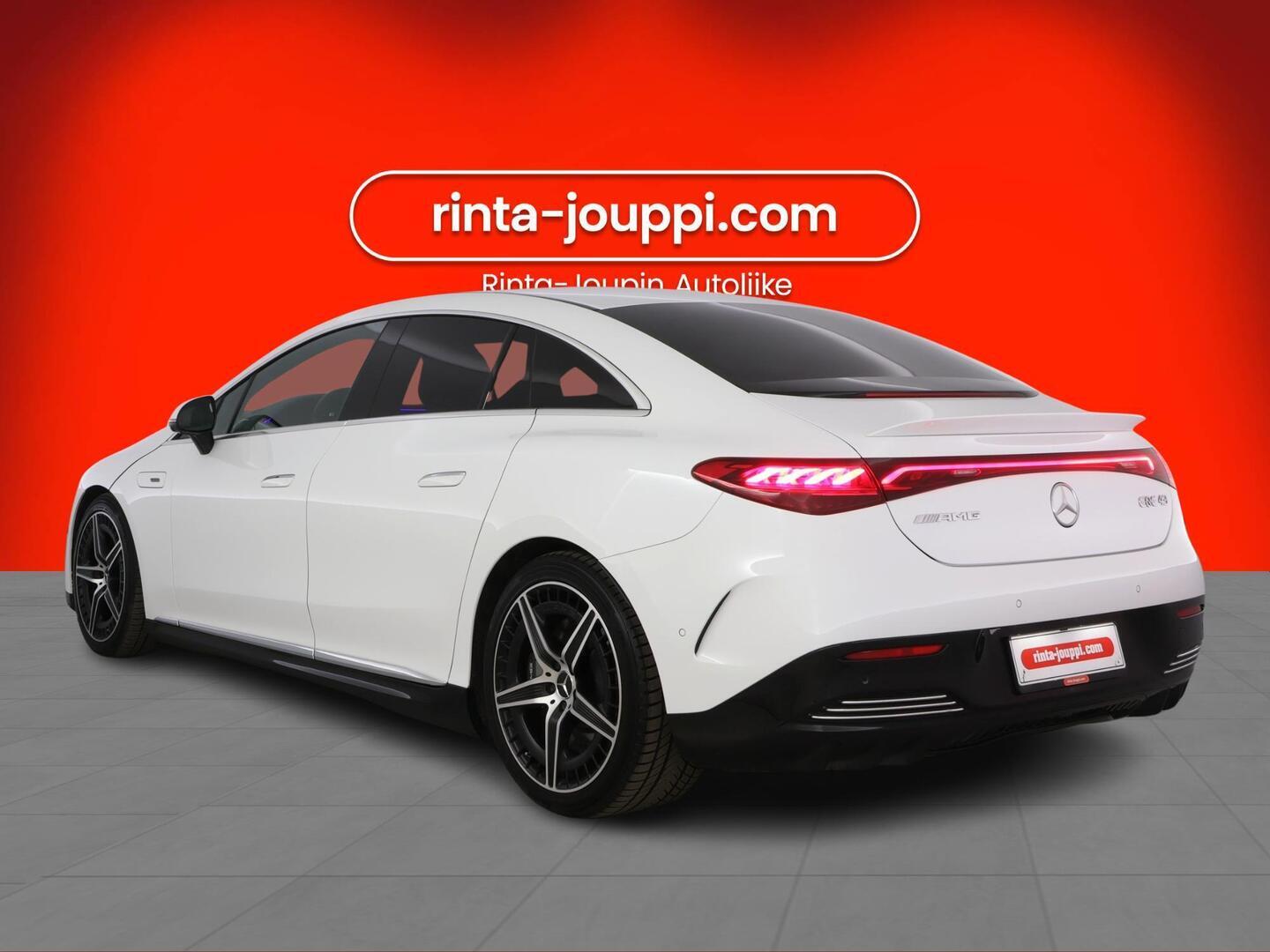 MERCEDES-BENZ EQE 2024