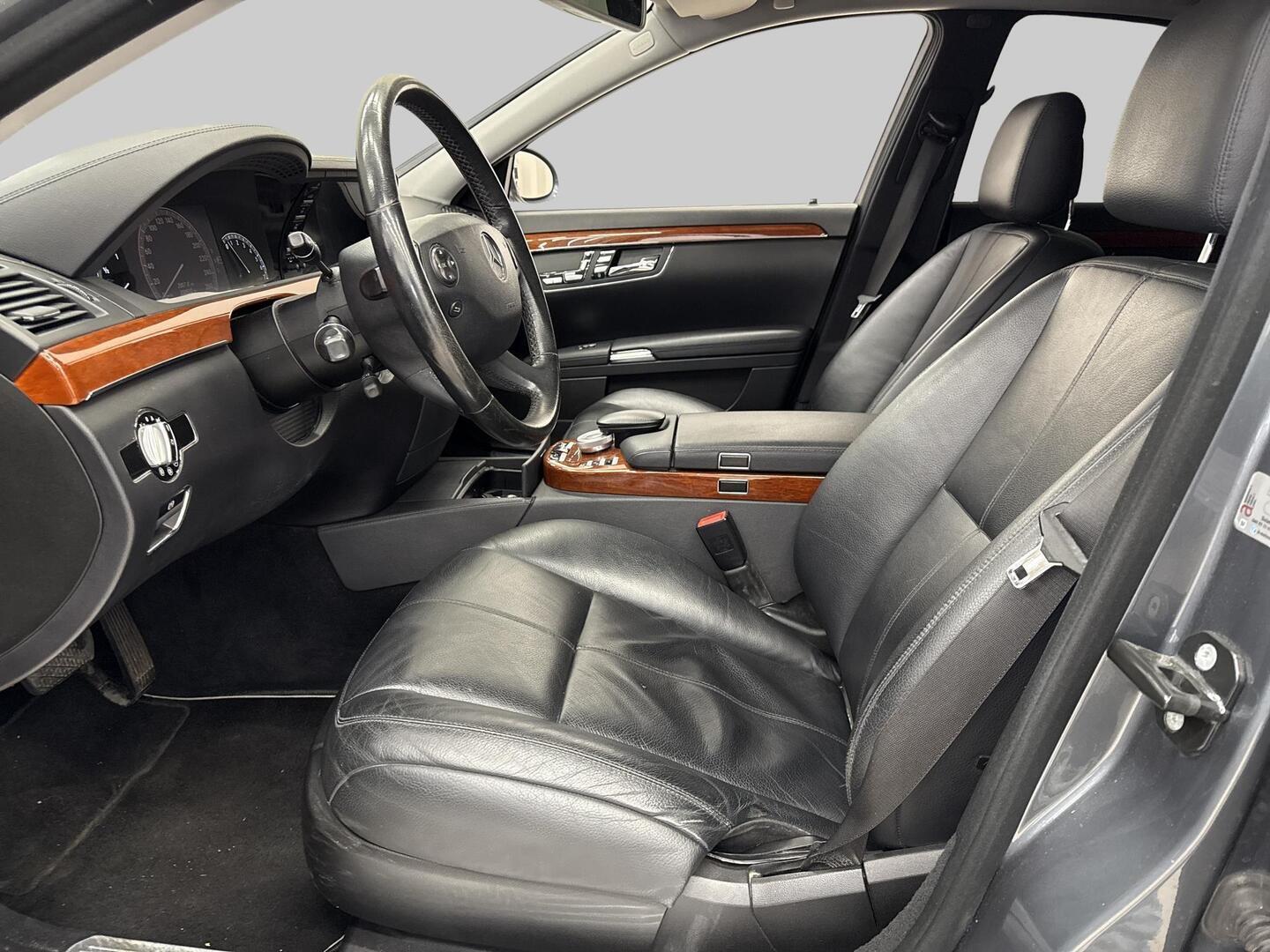 MERCEDES-BENZ S 2008