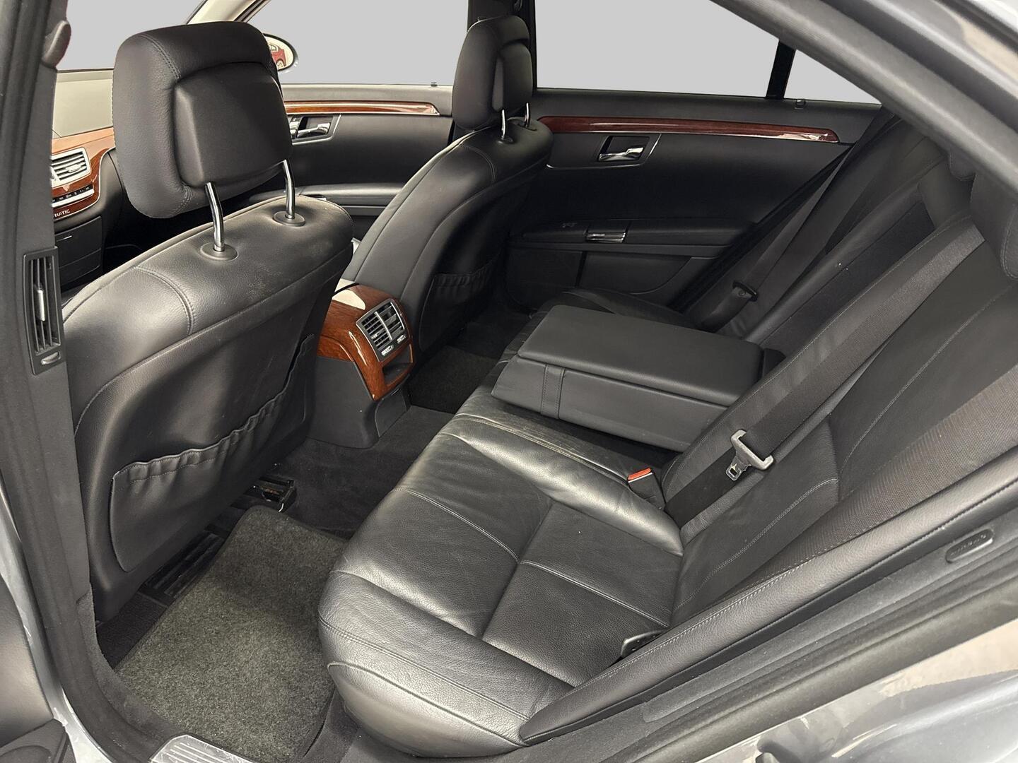 MERCEDES-BENZ S 2008