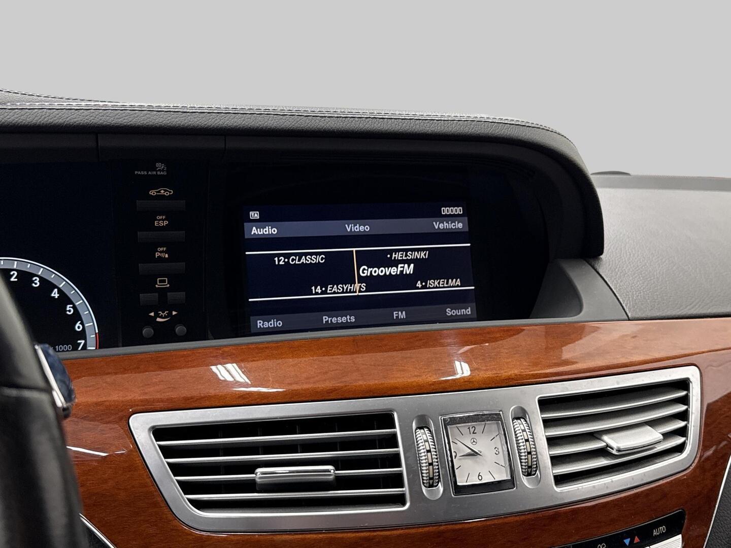 MERCEDES-BENZ S 2008