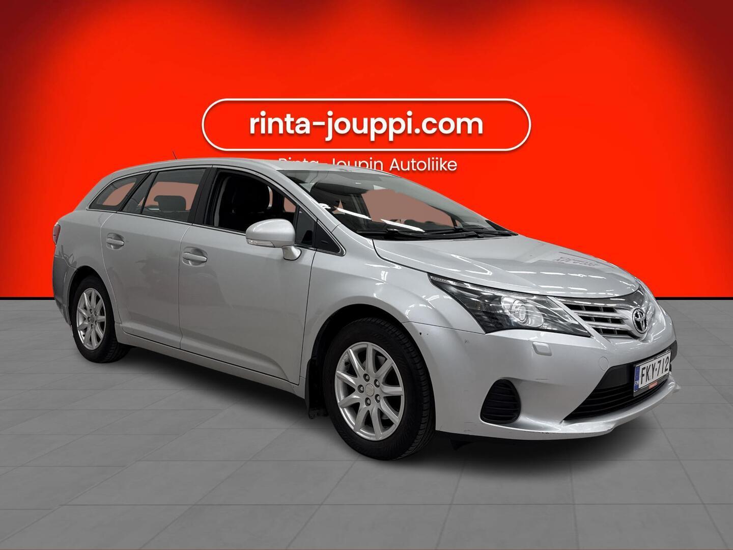 TOYOTA Avensis 2013
