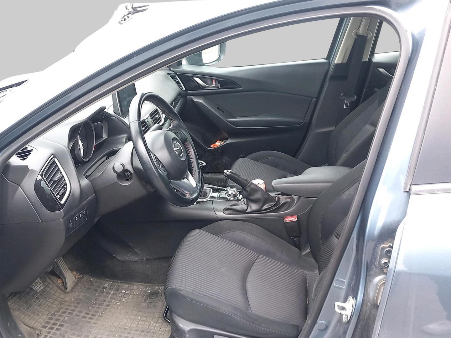 MAZDA Mazda3 2015