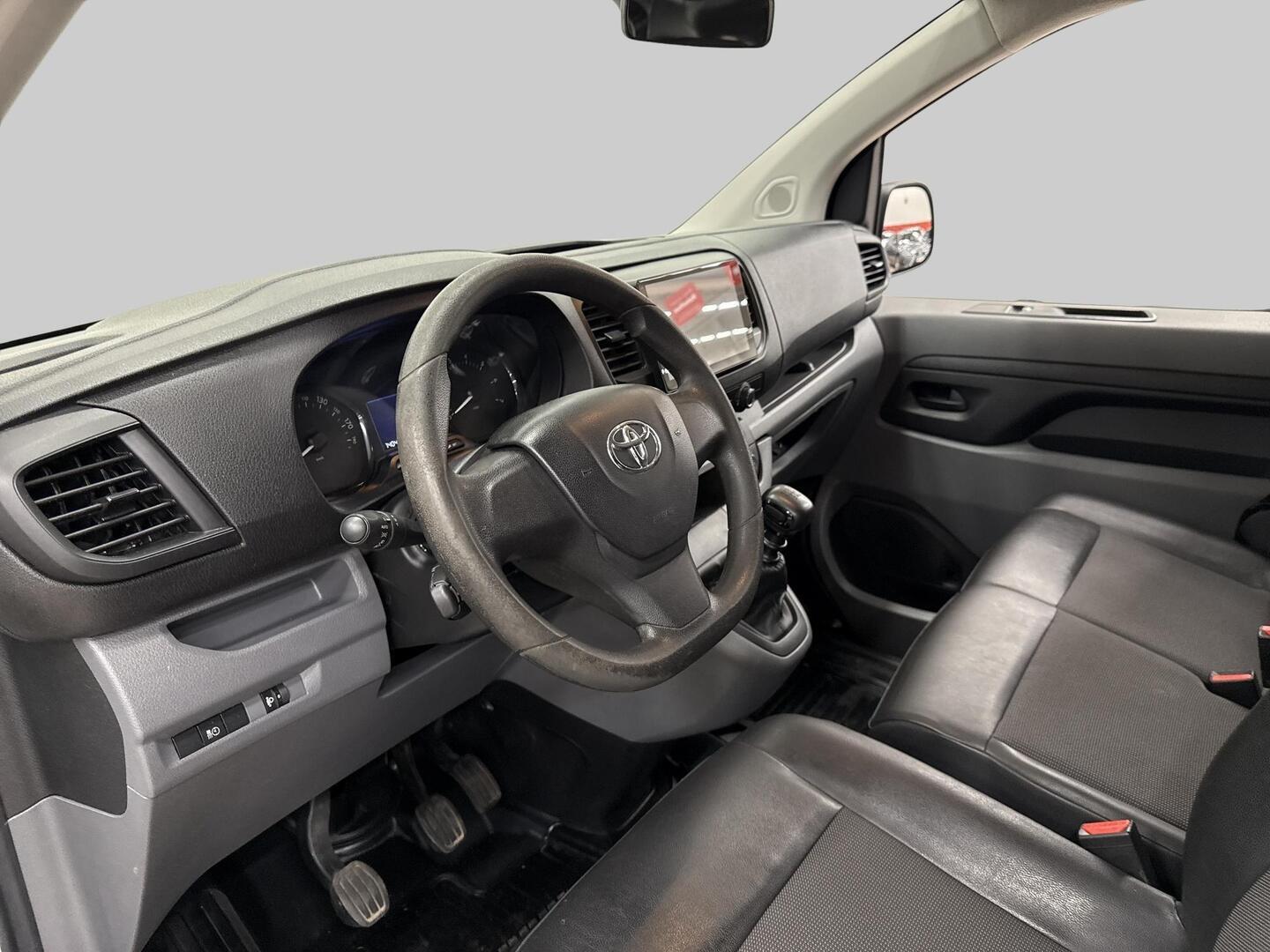 TOYOTA Proace 2018
