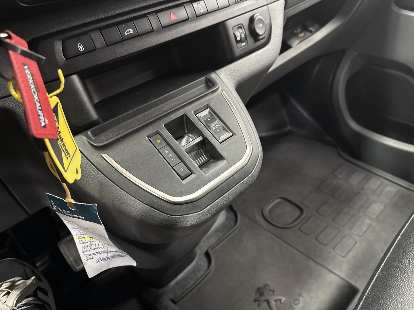 PEUGEOT e-Expert 2021