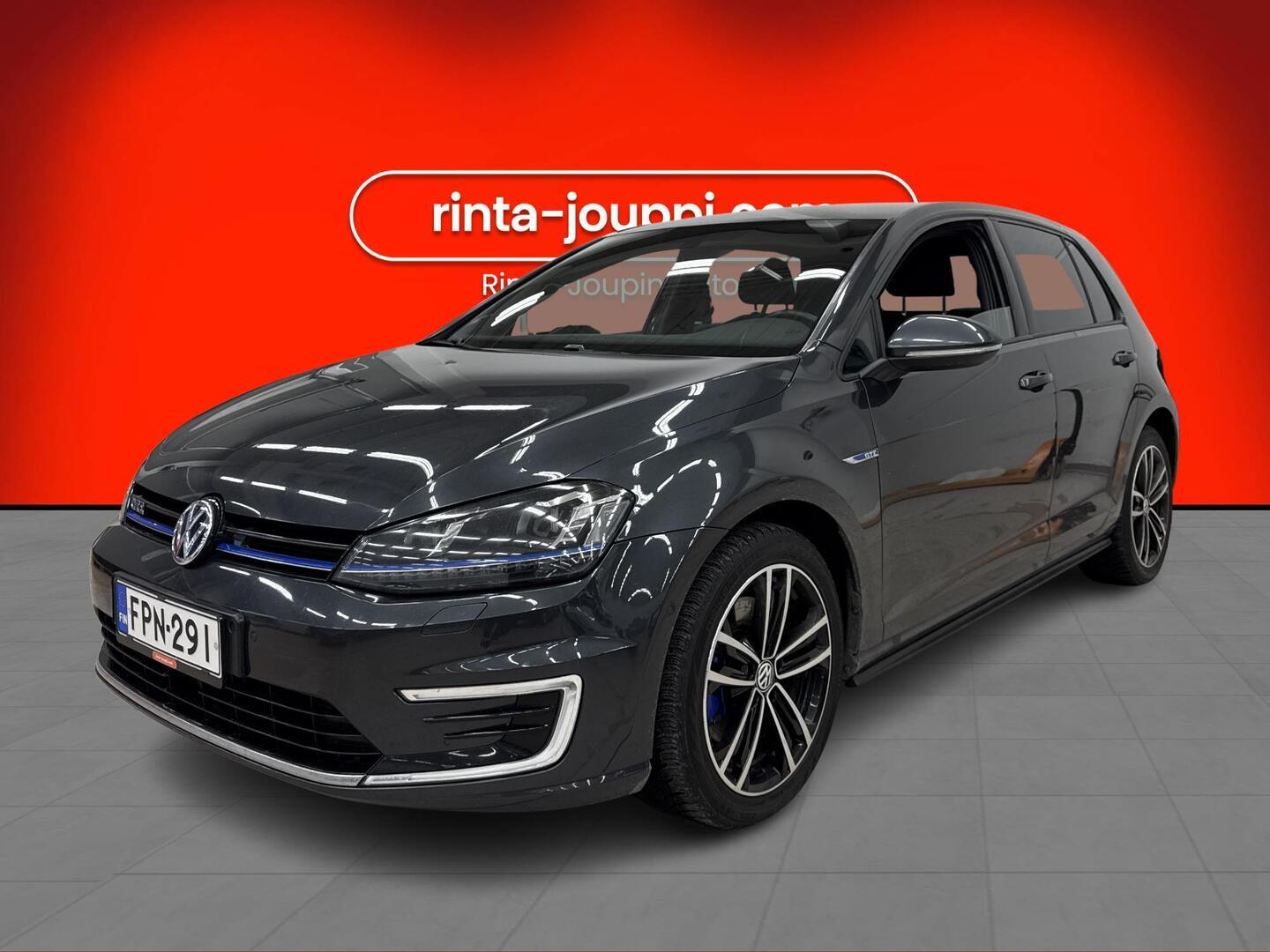 VOLKSWAGEN Golf 2017