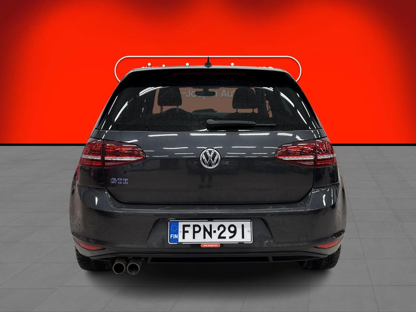 VOLKSWAGEN Golf 2017