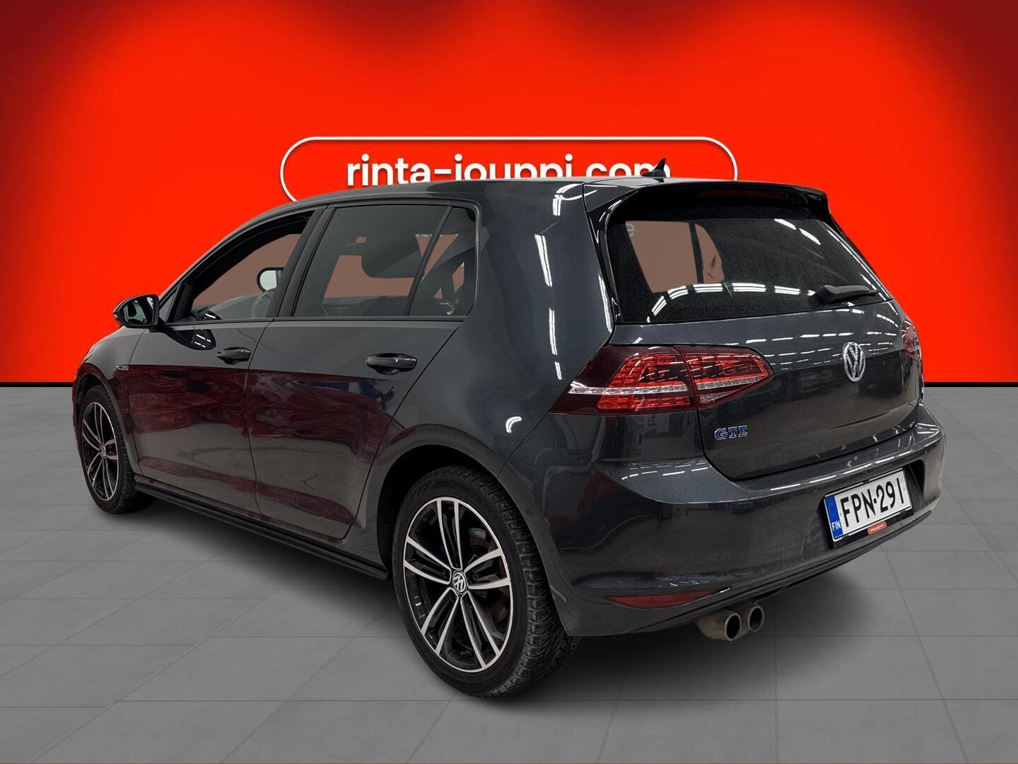 VOLKSWAGEN Golf 2017