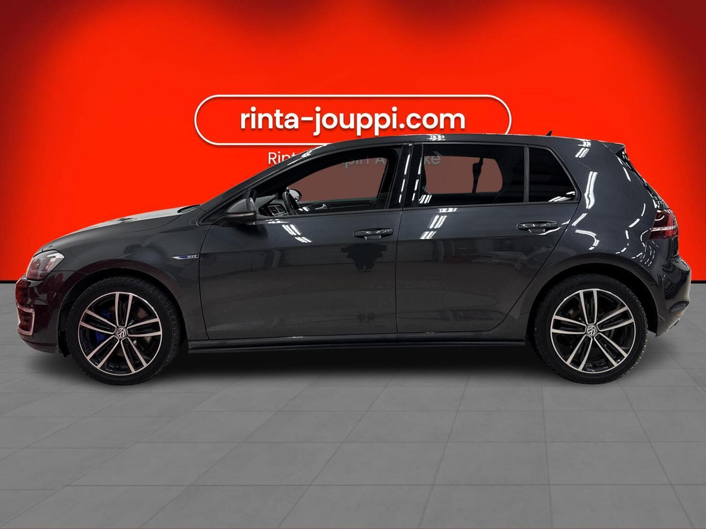 VOLKSWAGEN Golf 2017