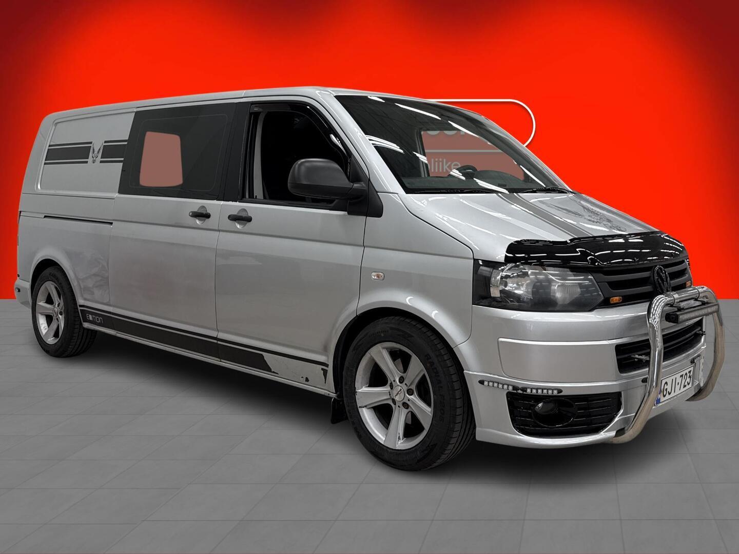 VOLKSWAGEN Transporter 2011