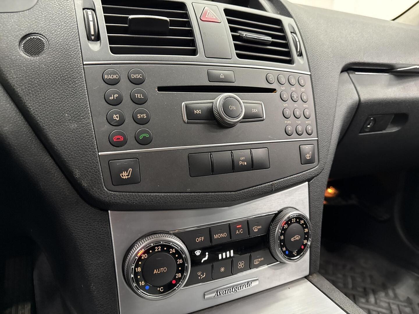 MERCEDES-BENZ C 2011