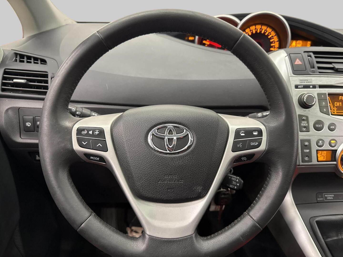 TOYOTA Verso 2011
