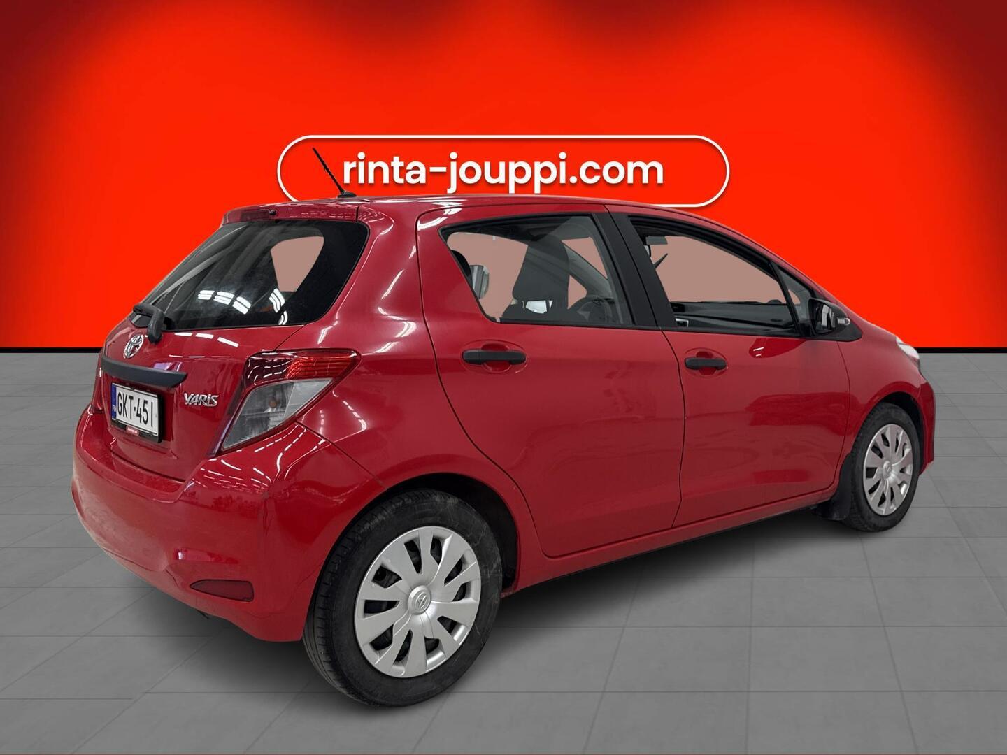 TOYOTA Yaris 2013