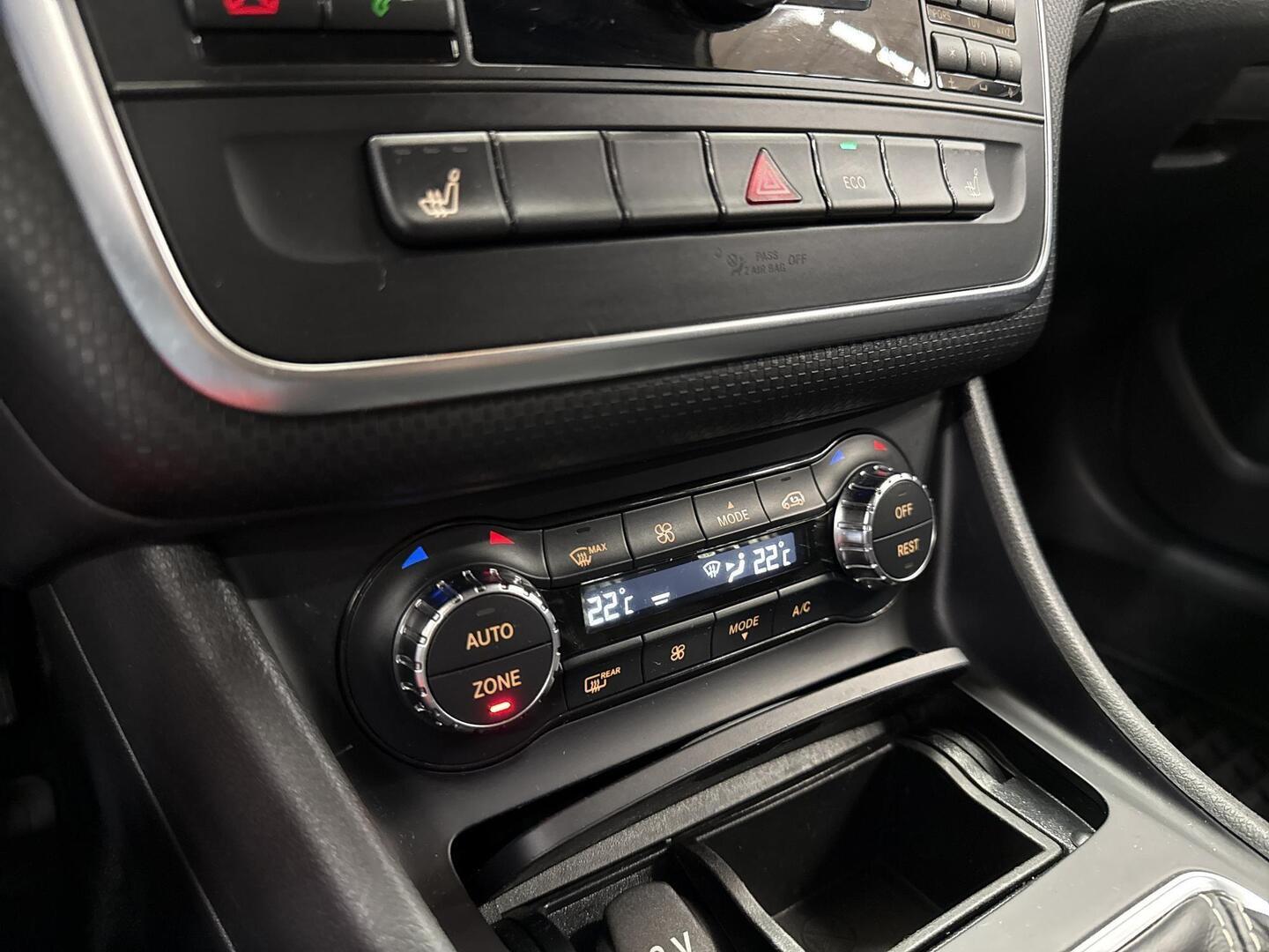 MERCEDES-BENZ A 2014