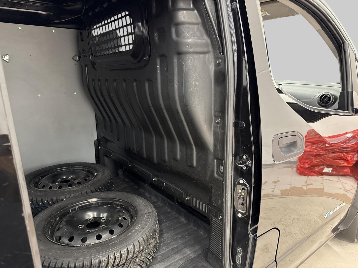 NISSAN e-NV200 2017