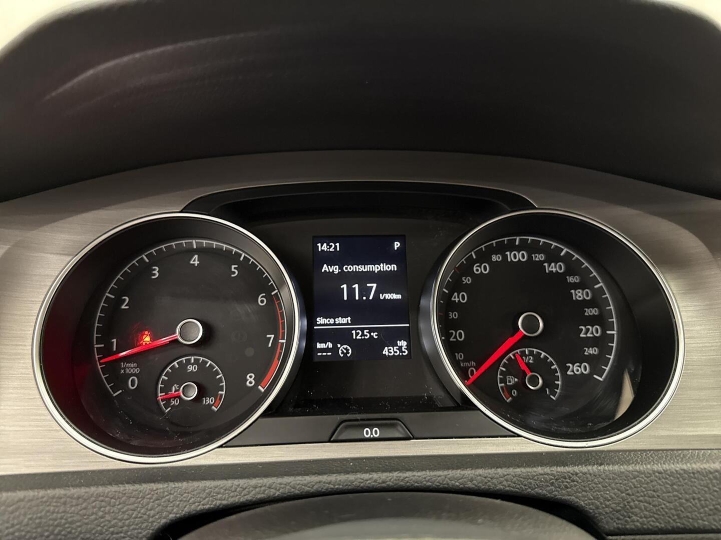 VOLKSWAGEN Golf 2015