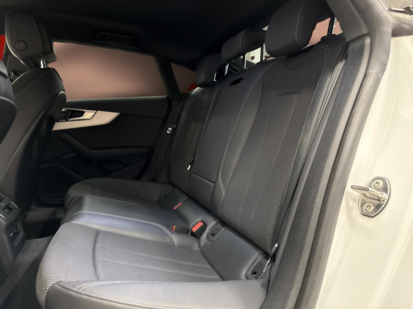 AUDI A5 2021