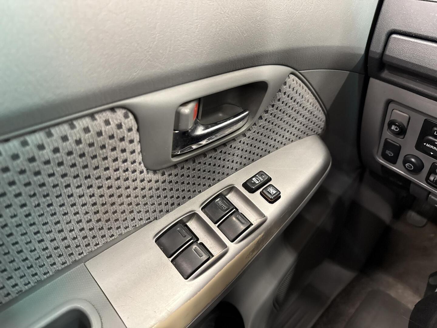 TOYOTA Hilux 2009