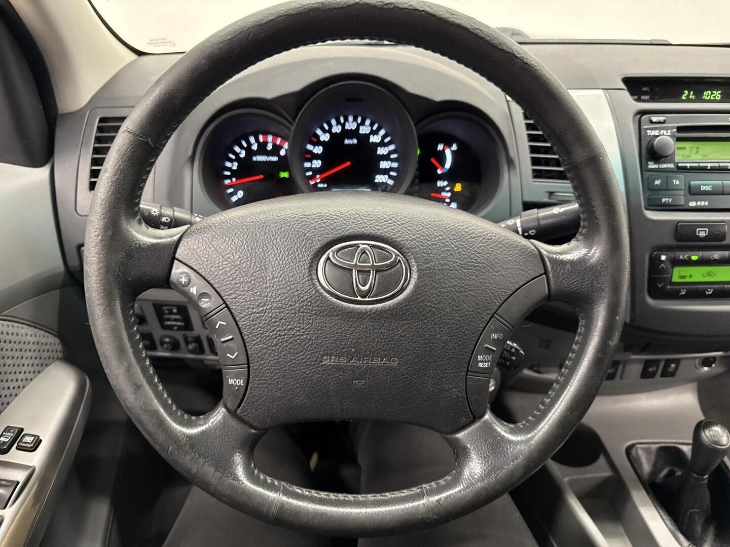 TOYOTA Hilux 2009