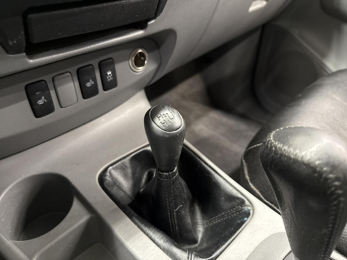 TOYOTA Hilux 2009