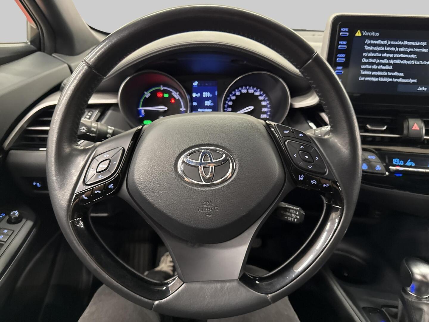 TOYOTA C-HR 2021